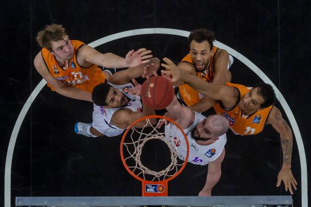 速度上存在 速度上存在