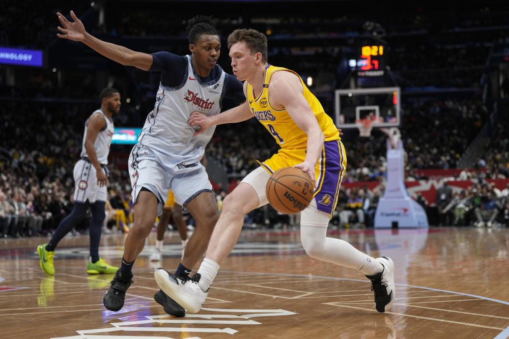 白魔和火箭 白魔和火箭