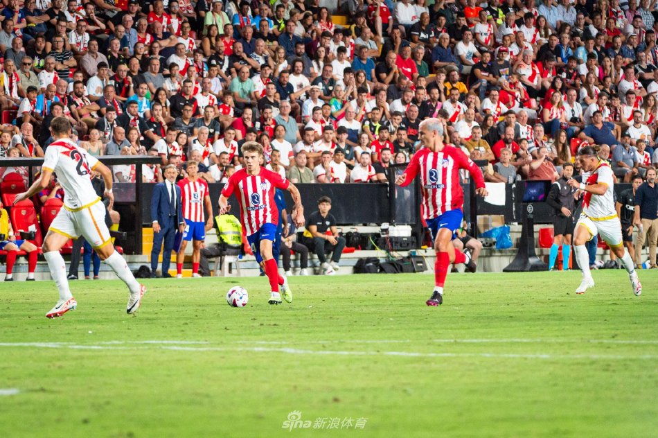 包括中国 包括中国